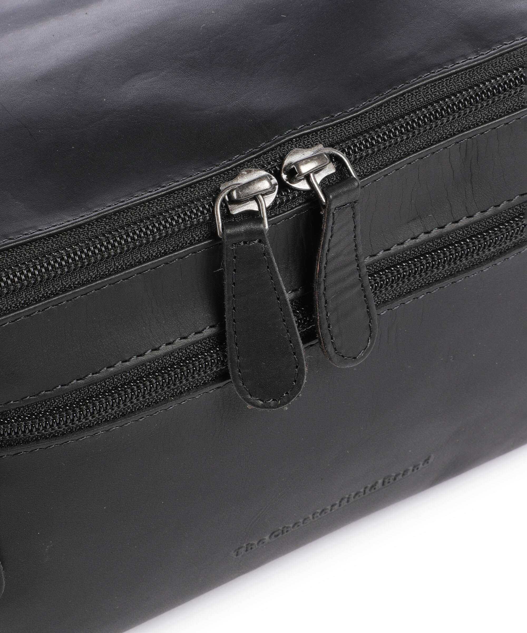 The Chesterfield Brand Wax Pull Up Cow Elmia Toiletry bag black