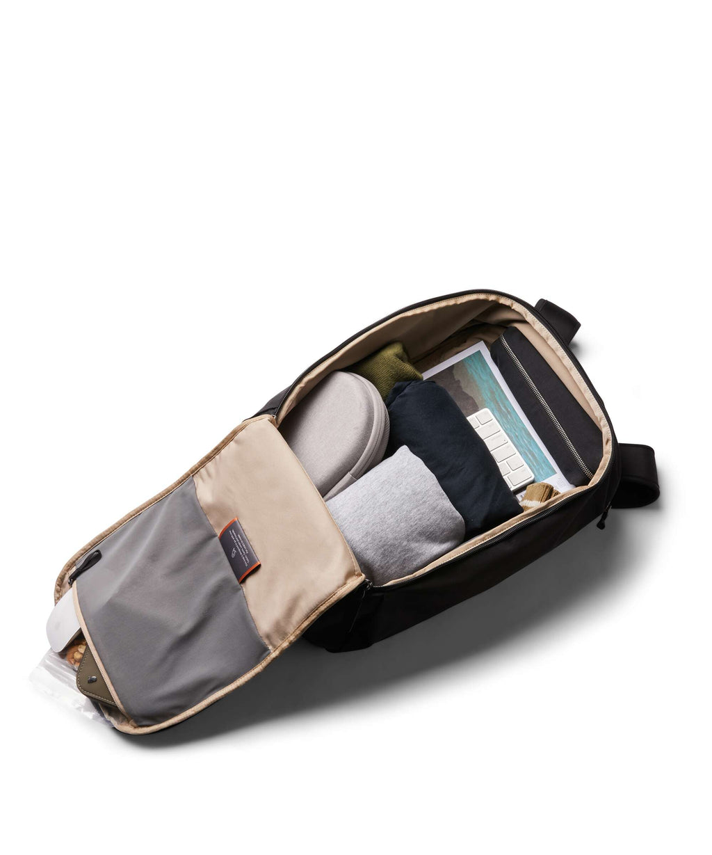 Bellroy Transit 20L Backpack black