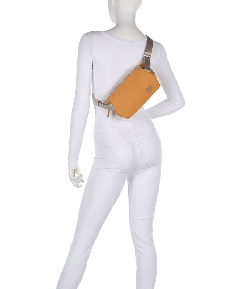 Bellroy Classic 3 Sling bag butterscotch