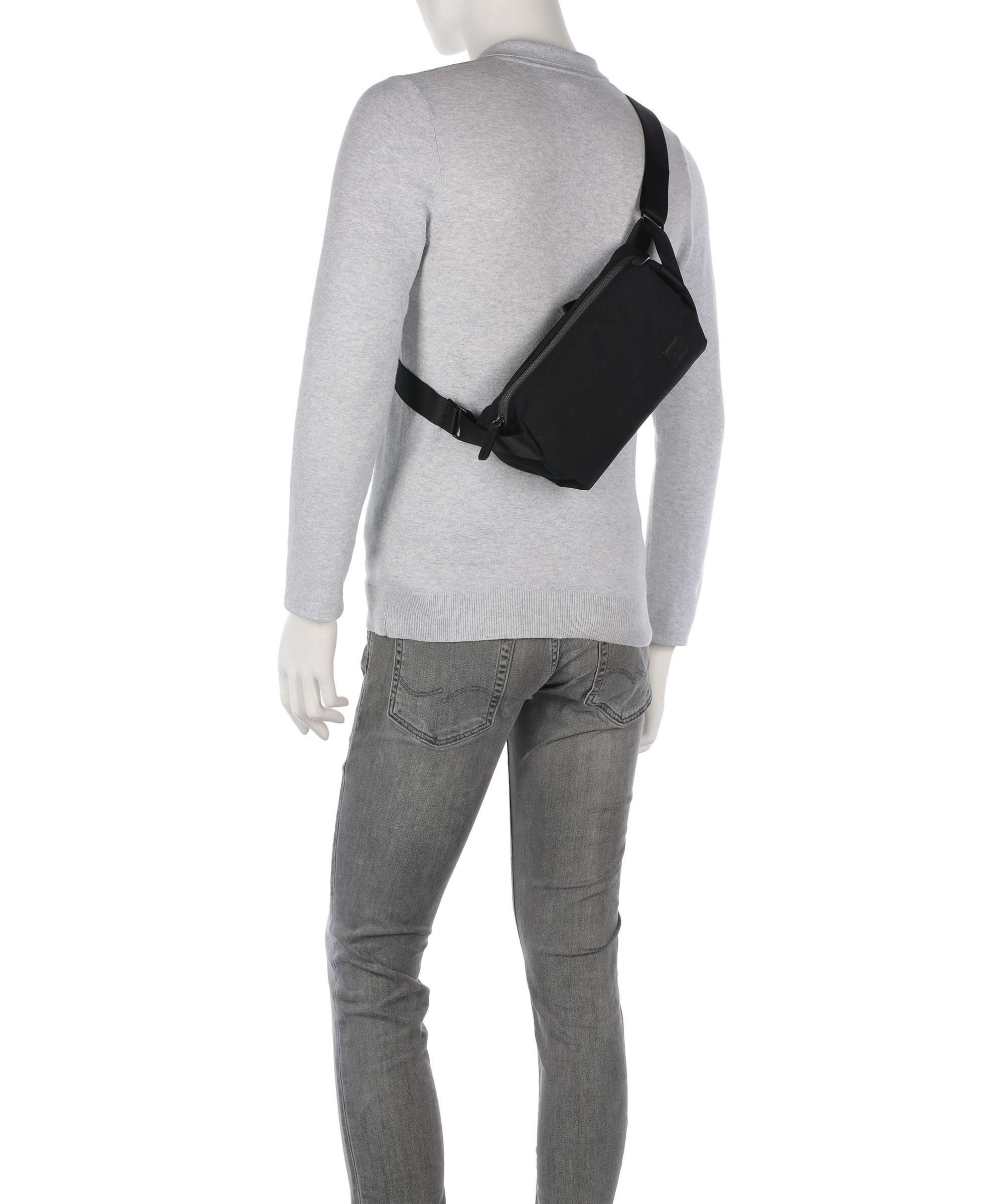 Bellroy Classic 5 Sling bag black