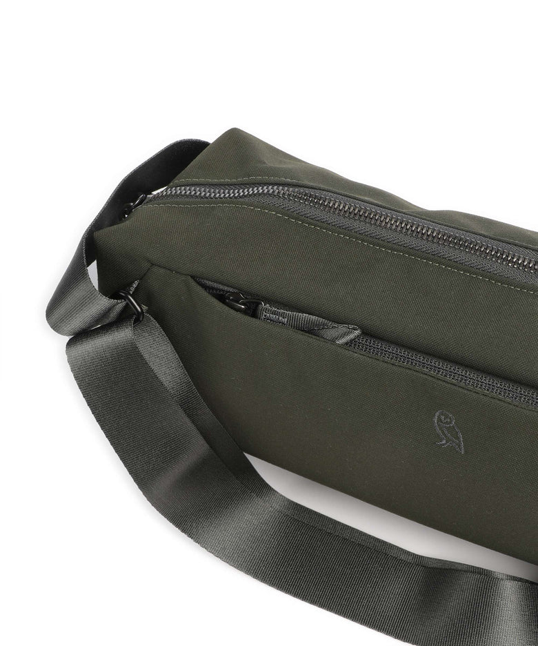 Bellroy Classic 7 Sling bag olive