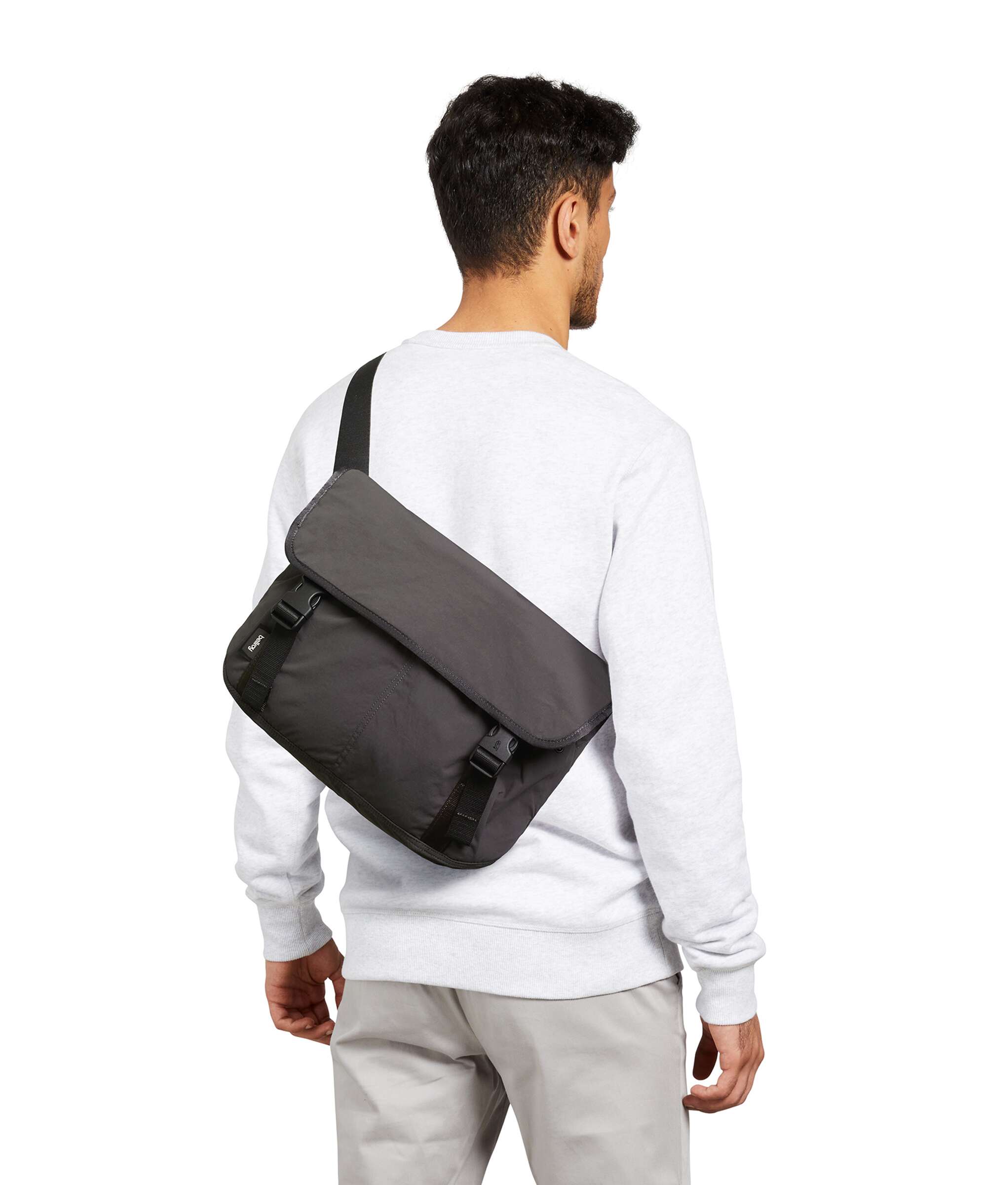 Bellroy Cinch 12 Messenger bag black